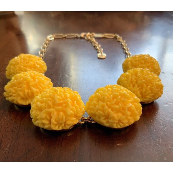 TALBOTS Gold Tone Yellow Floral Flower Statement Necklace 18” + 3” Puff Acrylic - Picture 5 of 6